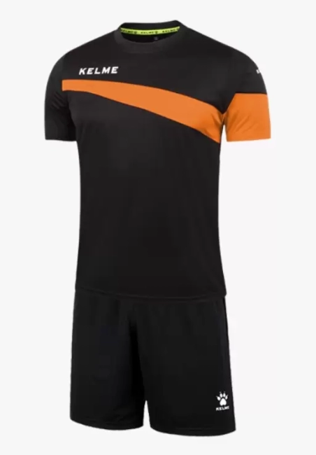 Детская футбольная форма Kelme Short Sleeve Football Set