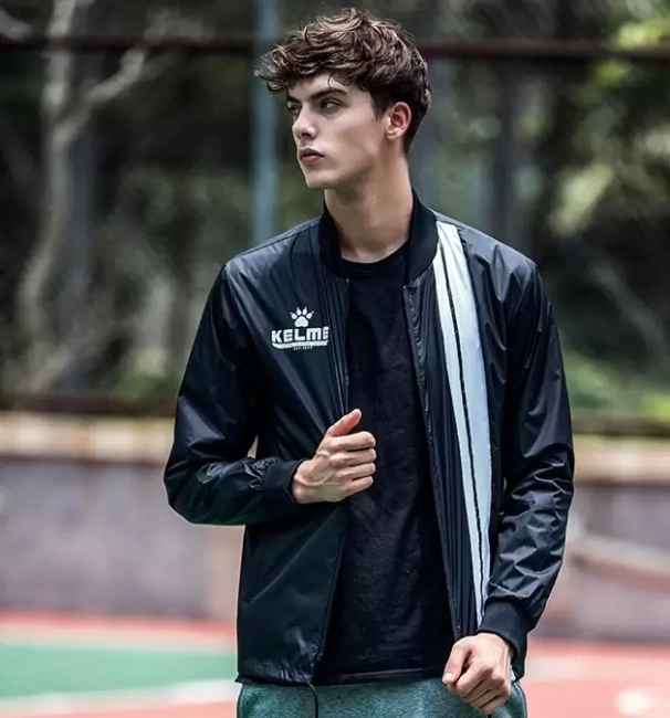 Бомбер KELME Woven Jacket