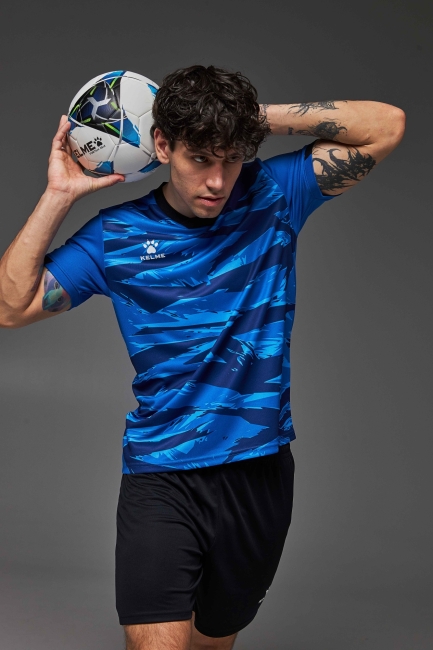 Футбольная форма KELME Short sleeve football suit