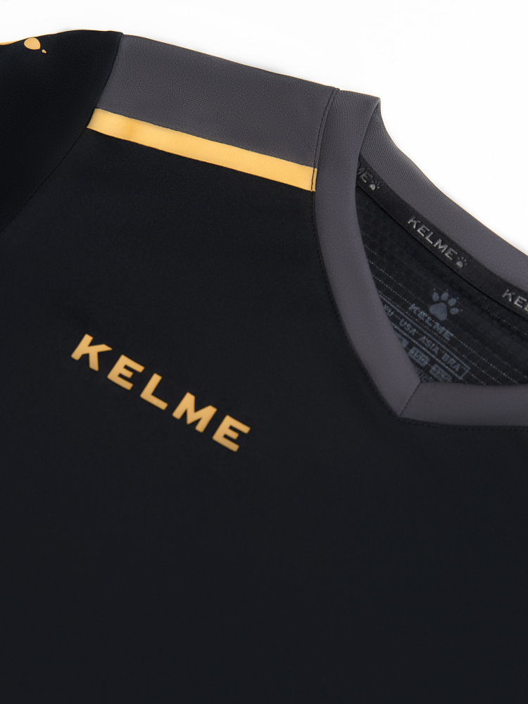 Детская футбольная форма KELME Short sleeve football suit