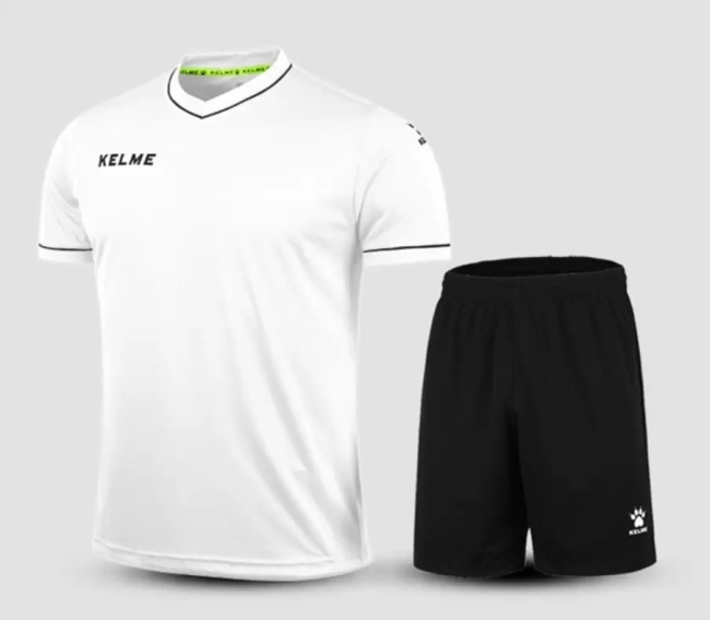 Футбольная форма Kelme Short sleeve football uniform