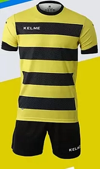 Детская футбольная форма Kelme Short sleeve football uniform