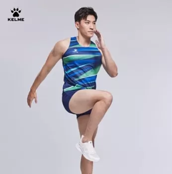 Легкоатлетическая форма KELME Men's track suit