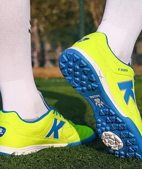 Детские шиповки KELME Children's football shoes (TF)