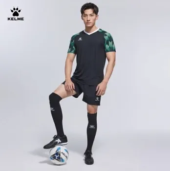Футбольная форма KELME Short-sleeved football suit